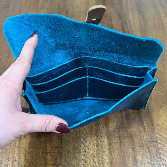 EUC KMM&Co. Petrol Blue Bison Clutch Wallet - Picture 4 of 4